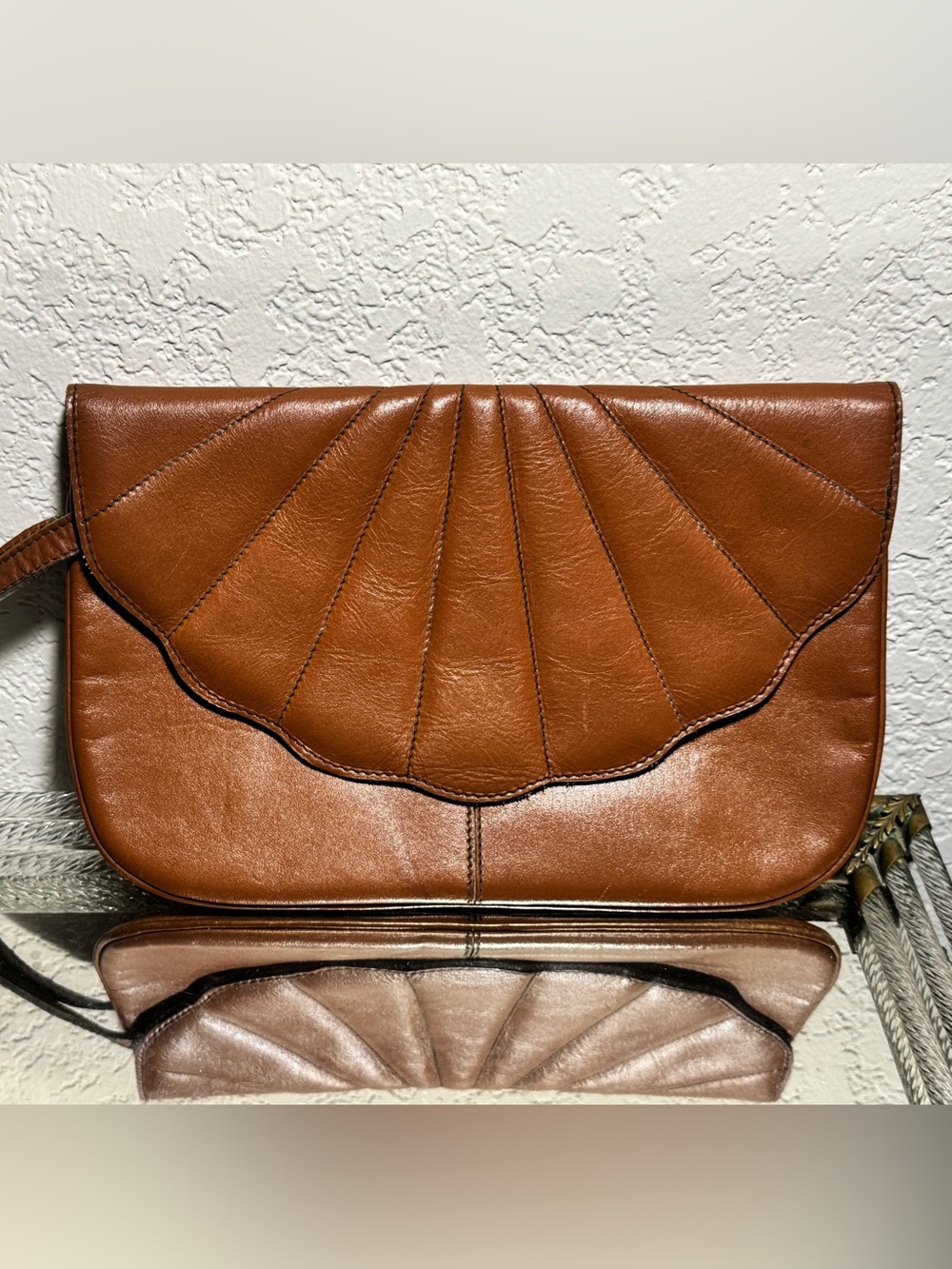 Vintage Leather Wristlet Clutch w/Vintage Beaded Coin Purse - Picture 3 of 13